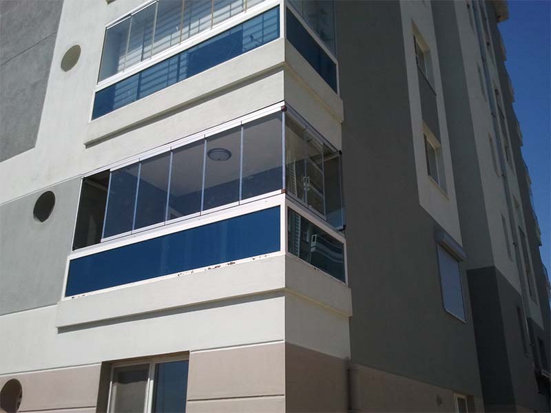 Karşıyaka Nergiz cam balkon