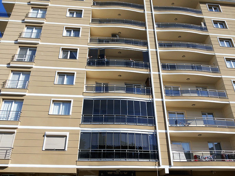 Katlanır cam balkon